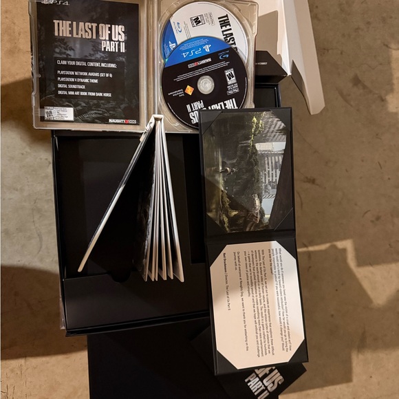 Sony PS4 The Last of Us Part II Collector's Edition - Black and Gray - Picture 8 of 13